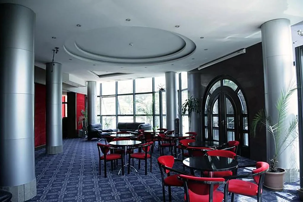 Ararat Hotel